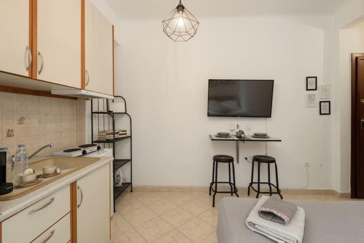 Central Studio! Fiber Wifi, Ac, Private, Self Check-In! Salonic Exterior foto